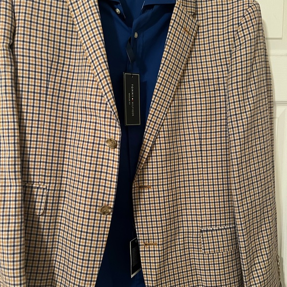 Brand new Tommy Hilfiger blazer with brand new Tommy Hilfiger shirt - Picture 3 of 4